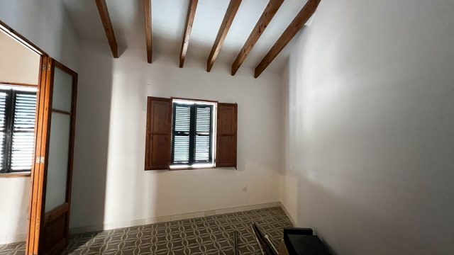 TOWN HOUSE,ANDRATX GARAGE WITH LOFT